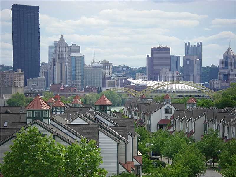 2nd image of 5 Waterside Pl