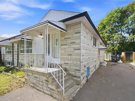 3rd image of 14 Avondale Blvd