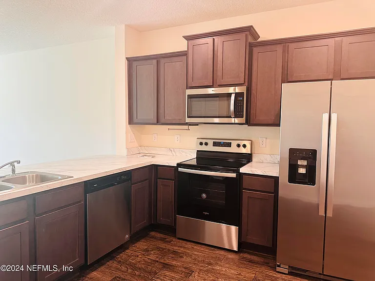7929 Echo Springs Rd — Photo 2