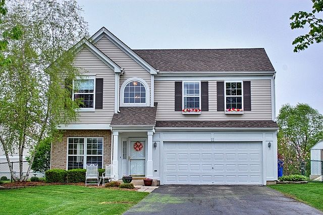 1st image of 15 Farmington Ct