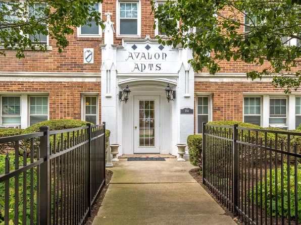 122 N Portage Path APT 2, Akron, OH 44303