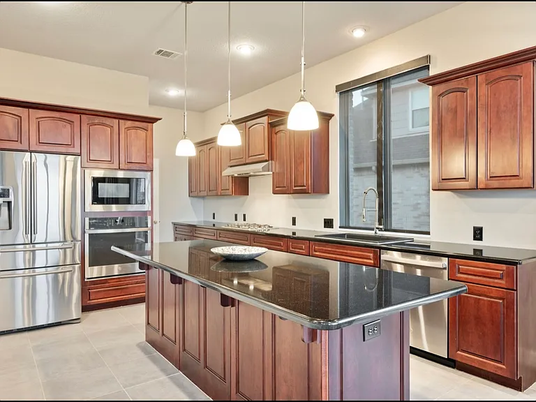 25618 Coronado Blf — Photo 6