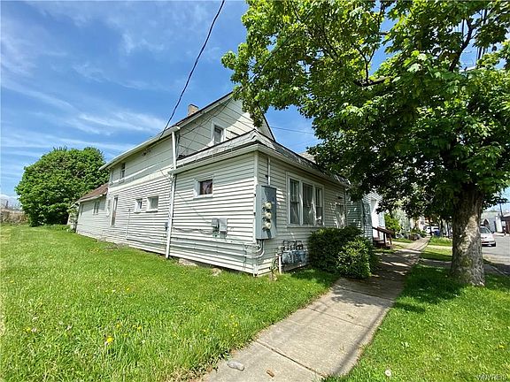 3rd image of 908 E Lovejoy St