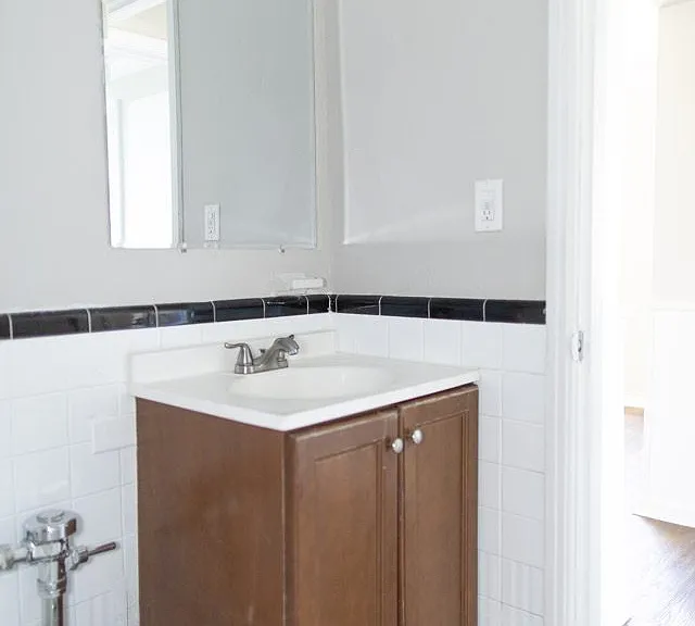 1280 Albion St — Photo 30