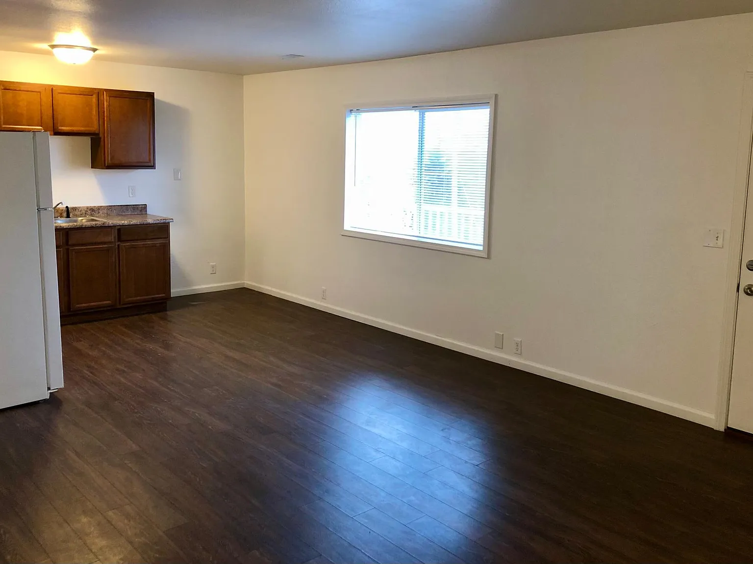 1034 Spring Valley Rd — Photo 3