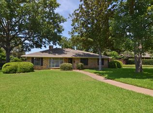 4211 Allencrest Ln, Dallas, TX 75244