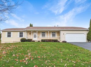 541 W Fairway Dr, Lena, IL 61048