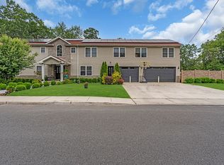 1159 County Line Rd E, Lakewood, NJ 08701