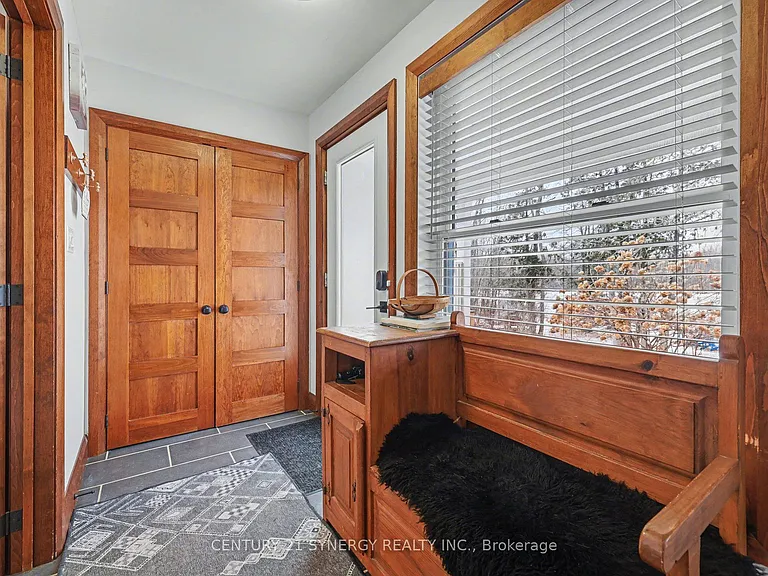 393 Gold Creek Rd — Photo 4