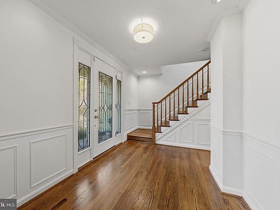5th image of 1609 East Ave