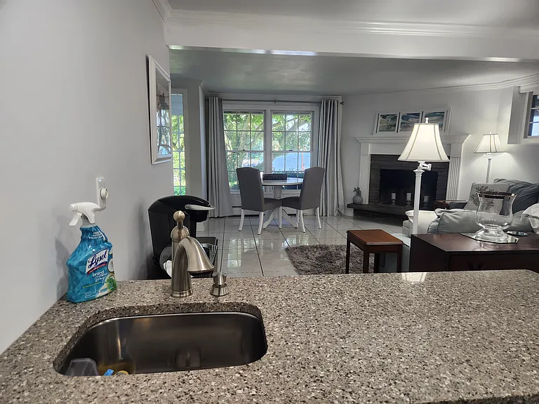 2139 Terrace Ln S — Photo 17