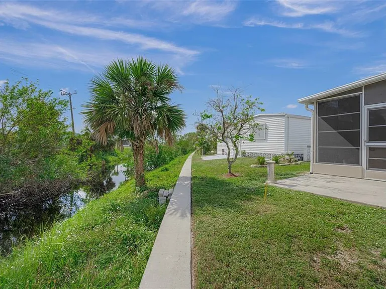 303 Marlette Dr — Photo 30