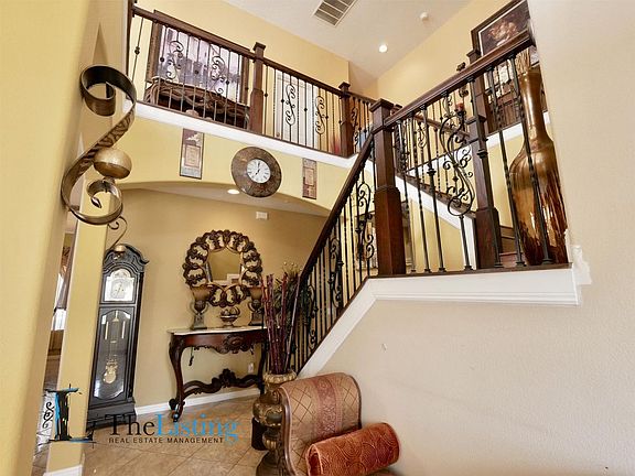 4th image of 2305 Cedar Garden Dr
