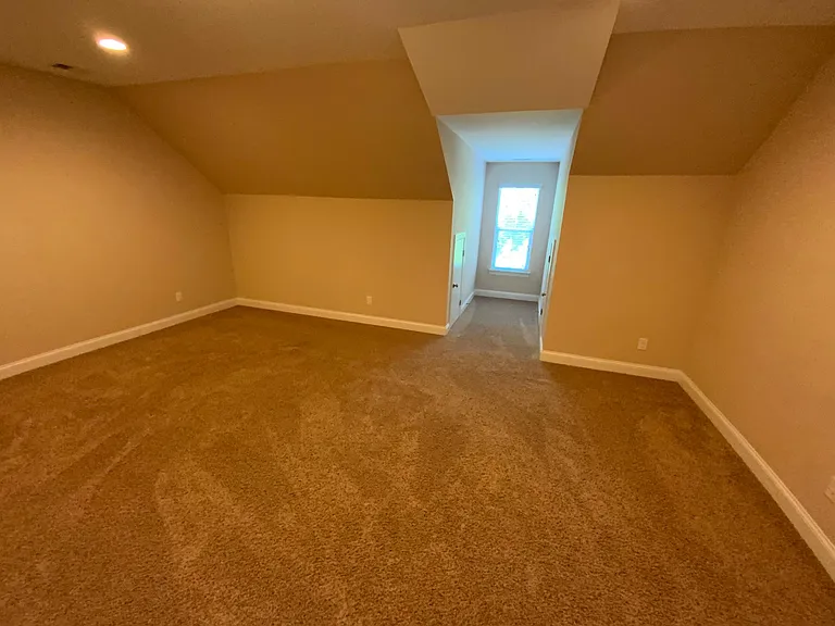 10220 Vanguard Pkwy — Photo 35