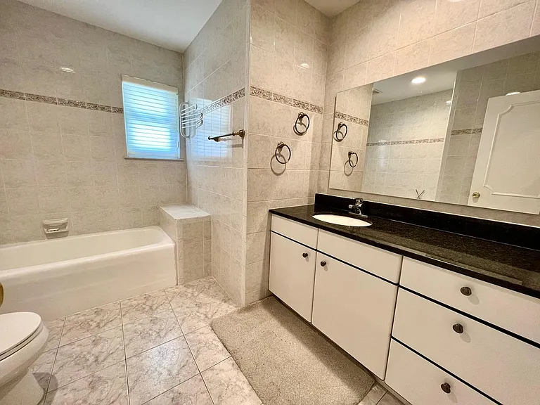 210 Birchwood Park Dr — Photo 14