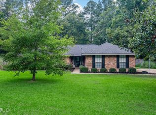 8216 Creekdale St, Shreveport, LA 71107