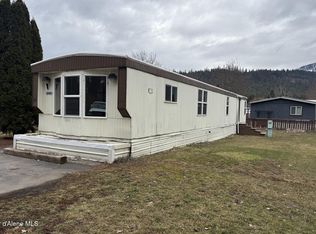 8441 W Meadow Brook Cir, Rathdrum, ID 83858