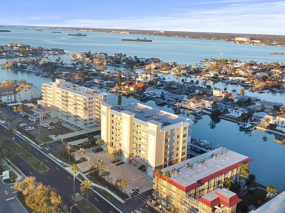 Premier site with direct water frontage