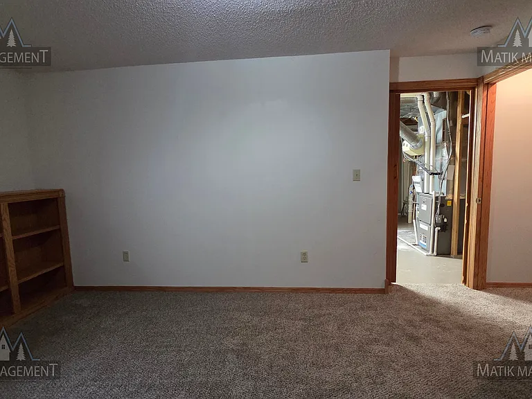 5605 Nancy Ln NW — Photo 41