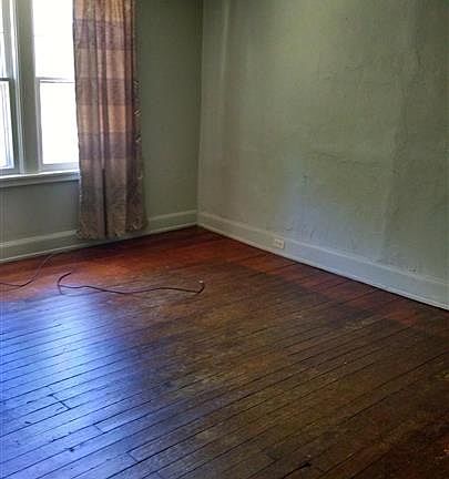 2nd image of 418 Ives Ave #A