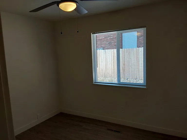 1701 Palm Dr #3 — Photo 7