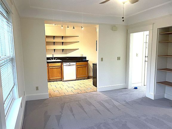 2nd image of 442 NE Russell St