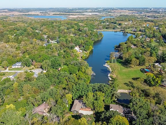 3rd image of 36991 Beachwood Dr