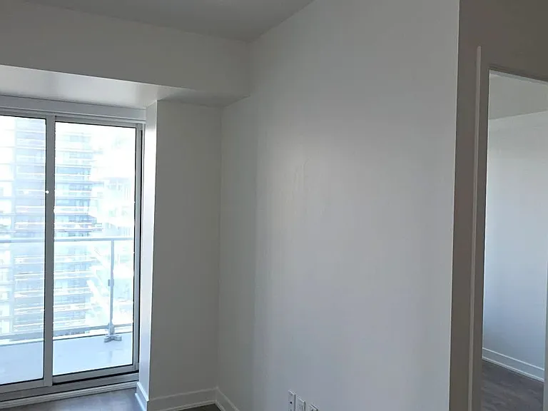 195 Redpath Ave #2212 — Photo 19