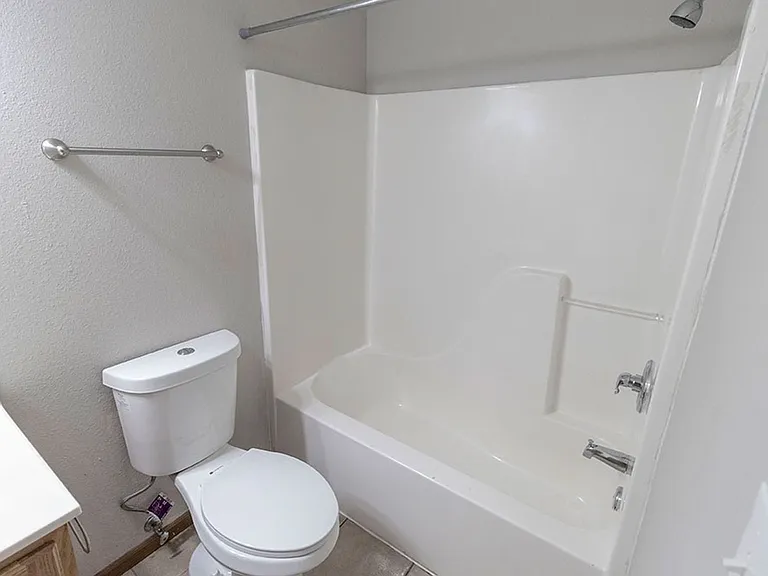 1505-1507 Bodie Dr — Photo 20