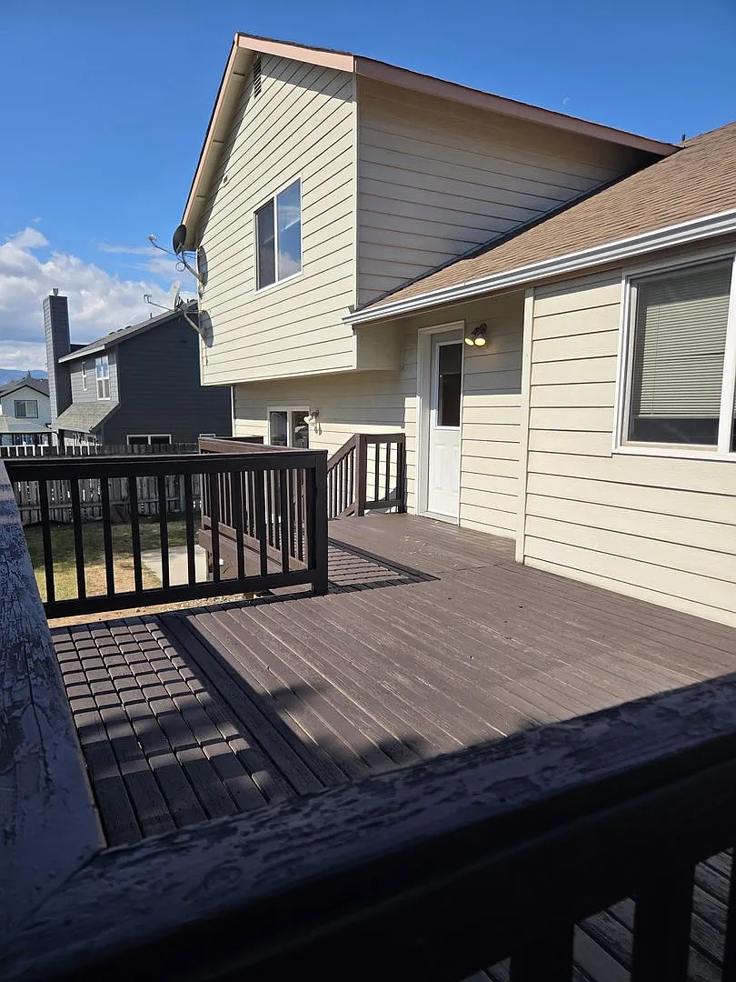 Spacious 3Bedroom 2.5Bath — Photo 4