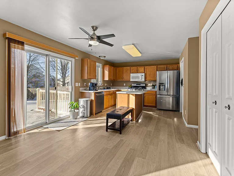 7164 Richmond Dr — Photo 12