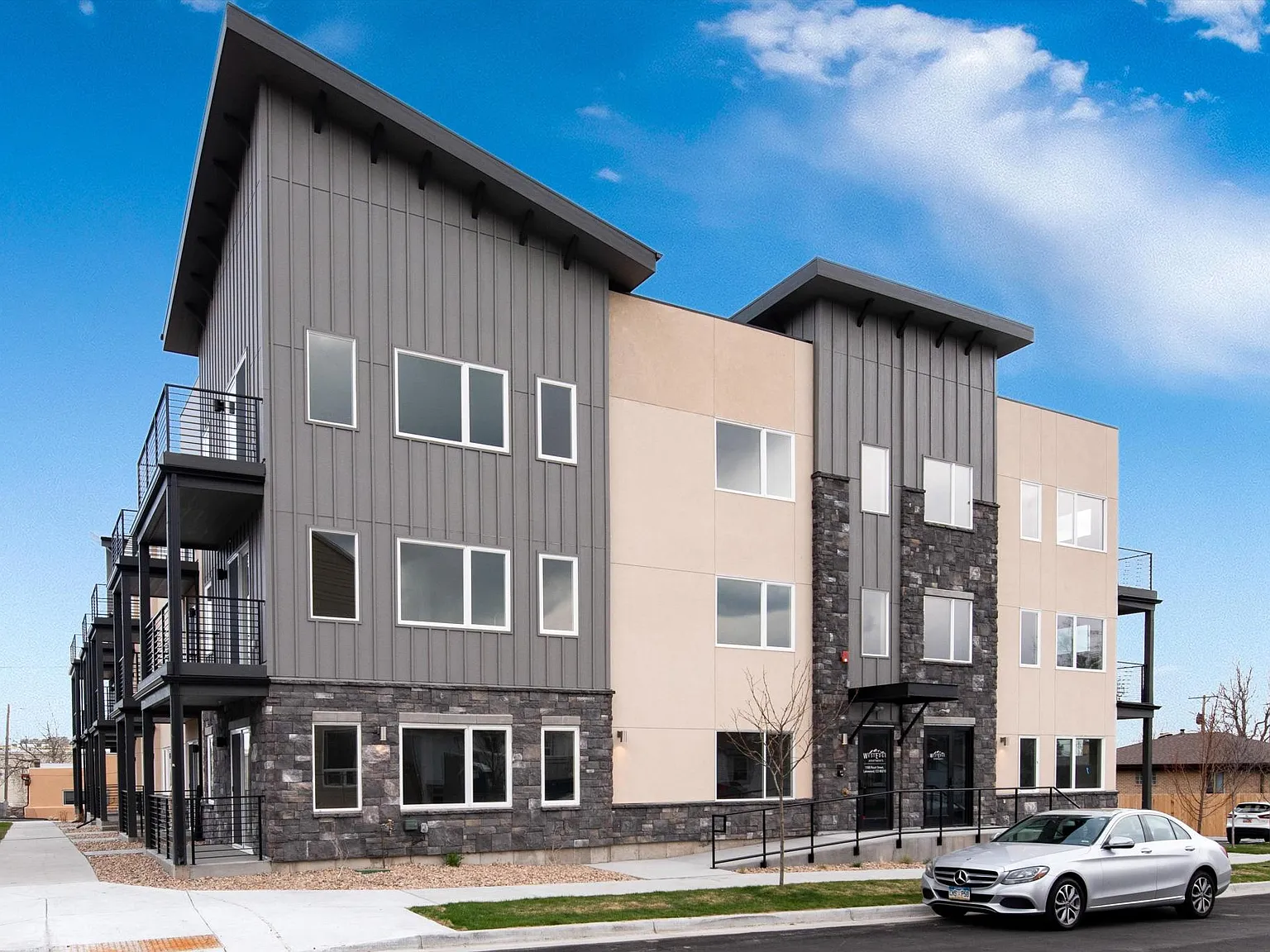 WestEdge Apartments — Photo 1
