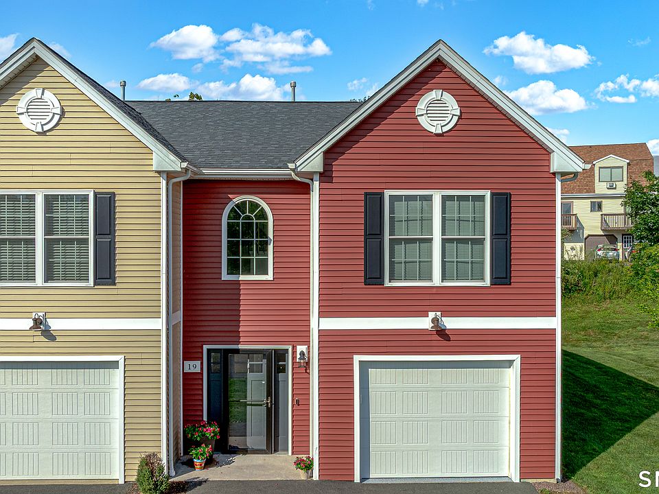 1st image of 19 Gillette Way #19