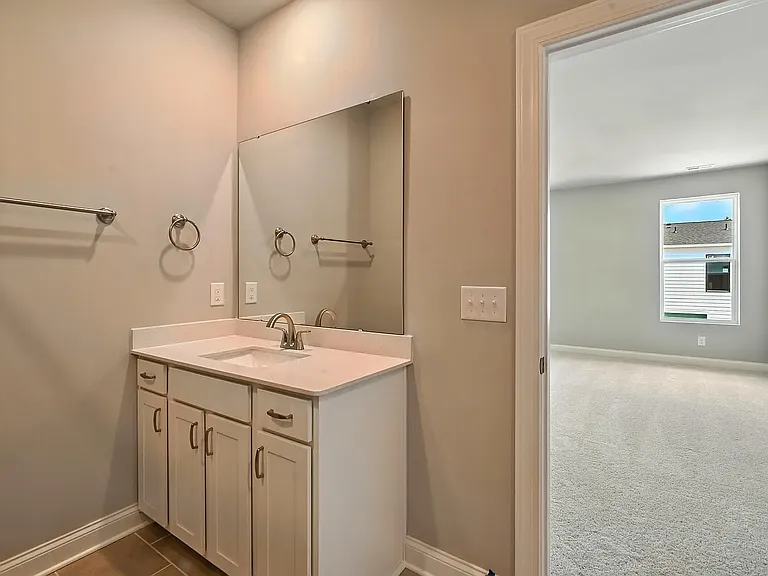 1232 S Person St #201 — Photo 20
