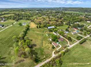 Keeble Rd, Maryville, TN 37804