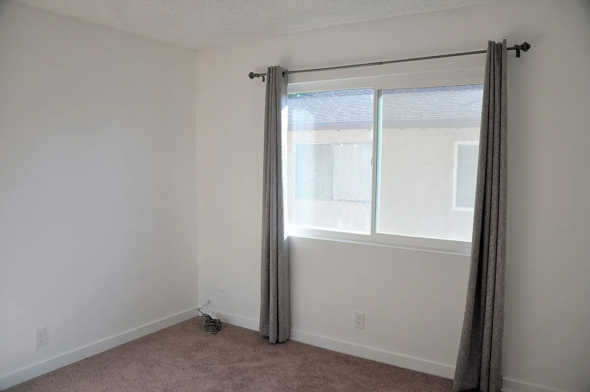 Building Photo - 1189 W Sierra Madre Ave #3