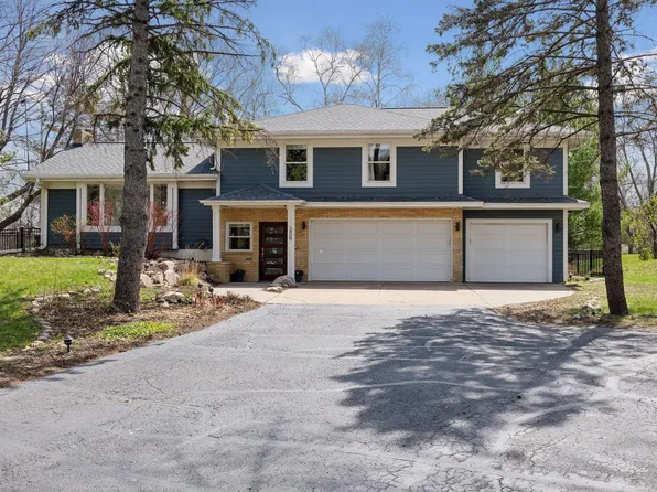 209 Meander Rd, Golden Valley, MN 55422
