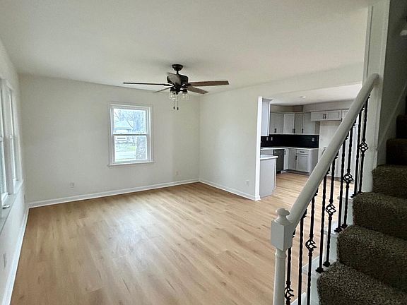 2nd image of 4820 Hood Rd