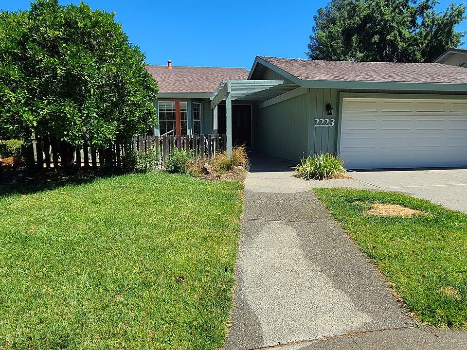 1st image of 2223 Amador Ave