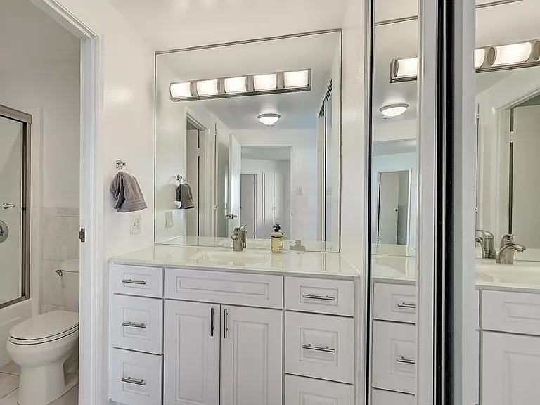 700 E Ocean Blvd #1007 — Photo 22