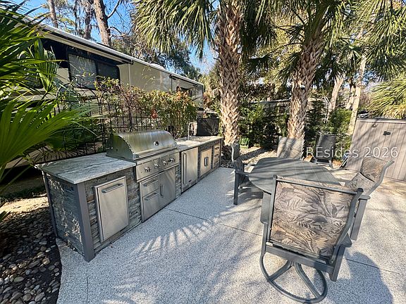 3rd image of 133 Arrow Rd #140