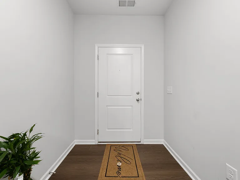 2108 Regal Dr — Photo 6