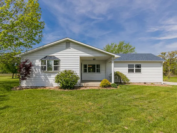 4453 S 70th Road, Bolivar, MO 65613
