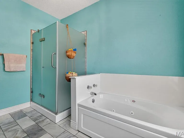 4161 Flad Ave — Photo 32