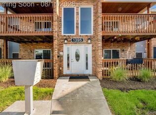 1395 Harbour Blvd APT 137, Trenton, MI 48183