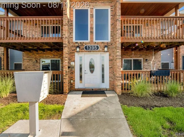 1395 Harbour Blvd APT 137, Trenton, MI 48183