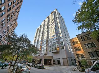 720 W Gordon Ter APT 3B, Chicago, IL 60613