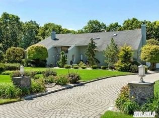 34 Tamara Ct, Melville, NY 11747