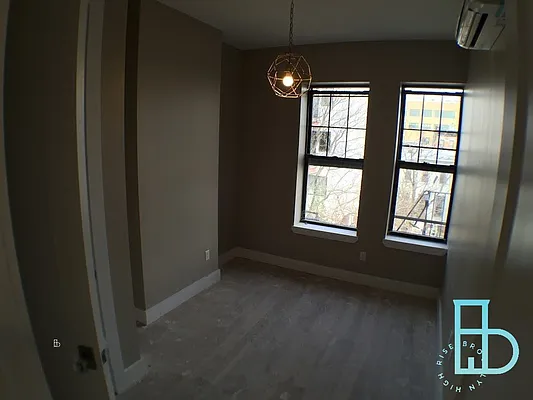 Rented by Miron Realty Group | media 13