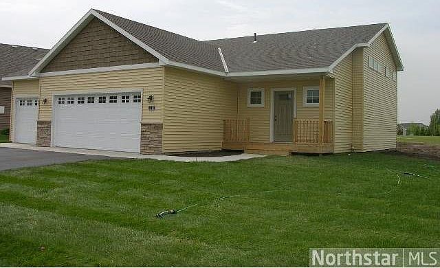 1st image of 7925 Bluebird Court